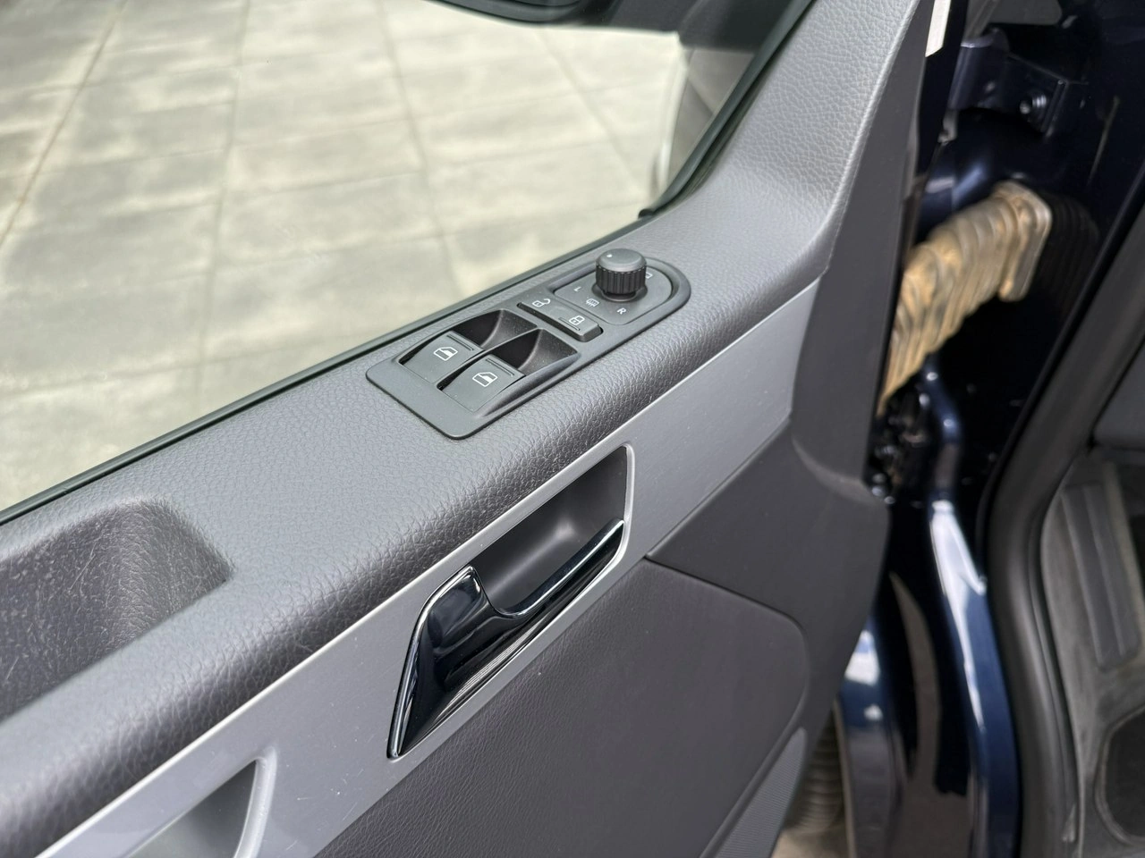 Volkswagen Multivan - Zdjęcie 20