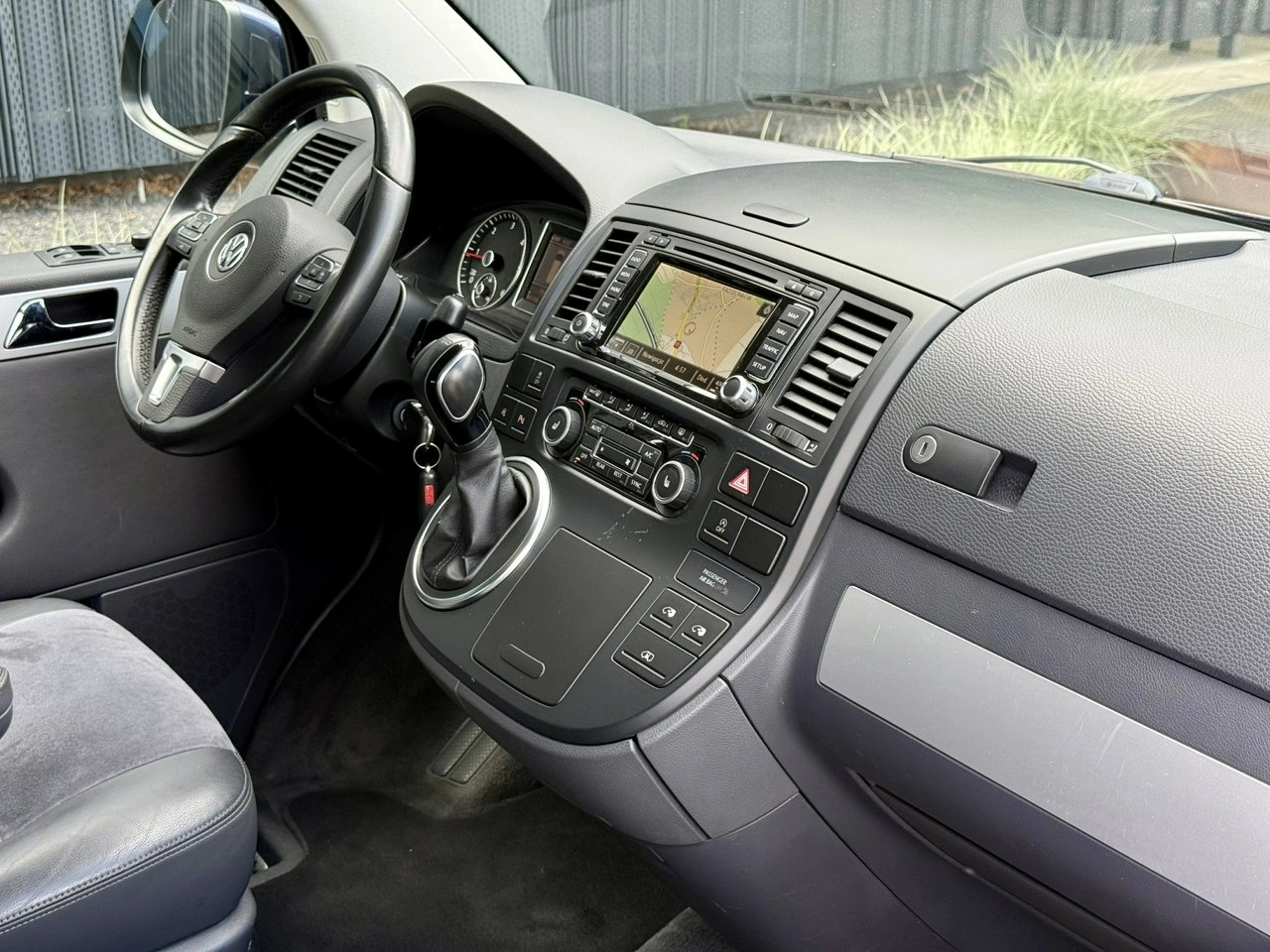 Volkswagen Multivan - Zdjęcie 24