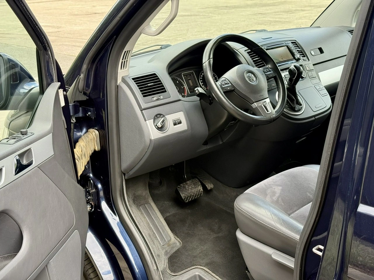 Volkswagen Multivan - Zdjęcie 4