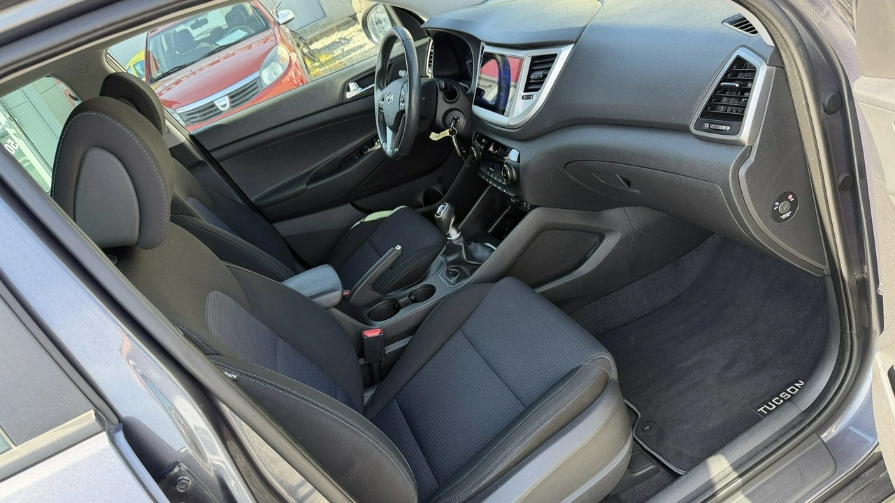 Hyundai Tucson - Zdjęcie 18