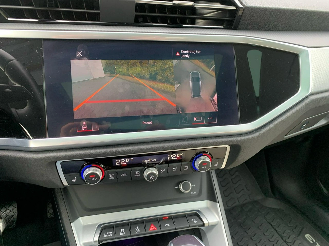 Audi Q3 - Zdjęcie 10