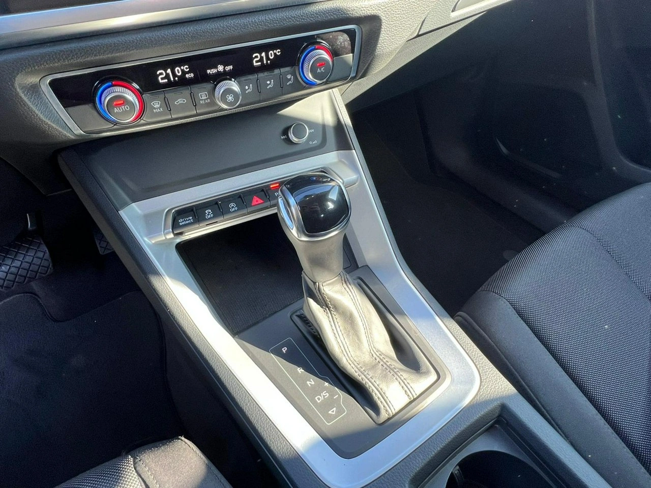 Audi Q3 - Zdjęcie 11