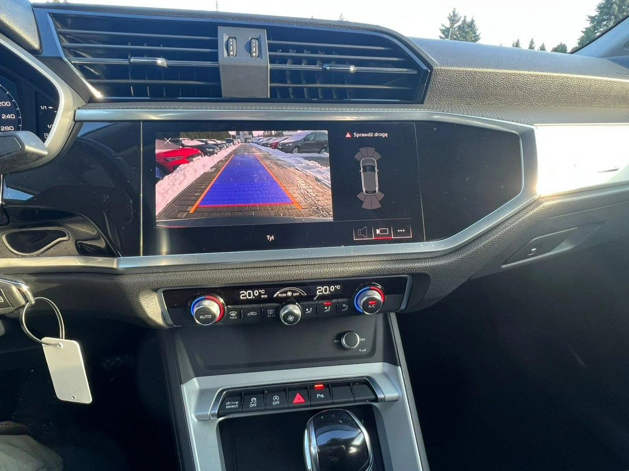 Audi Q3 - Zdjęcie 16