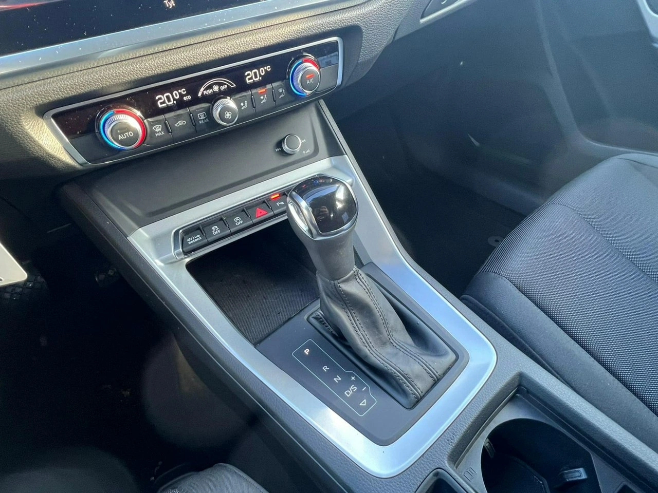 Audi Q3 - Zdjęcie 17