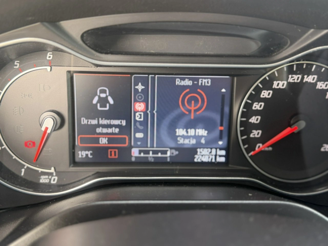Ford S-Max - Zdjęcie 23