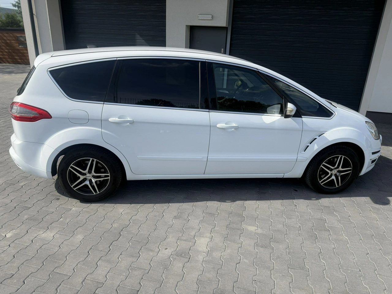 Ford S-Max - Zdjęcie 4