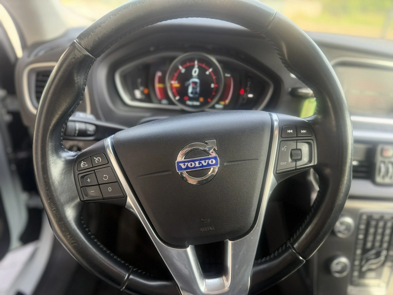 Volvo V40 - Zdjęcie 10