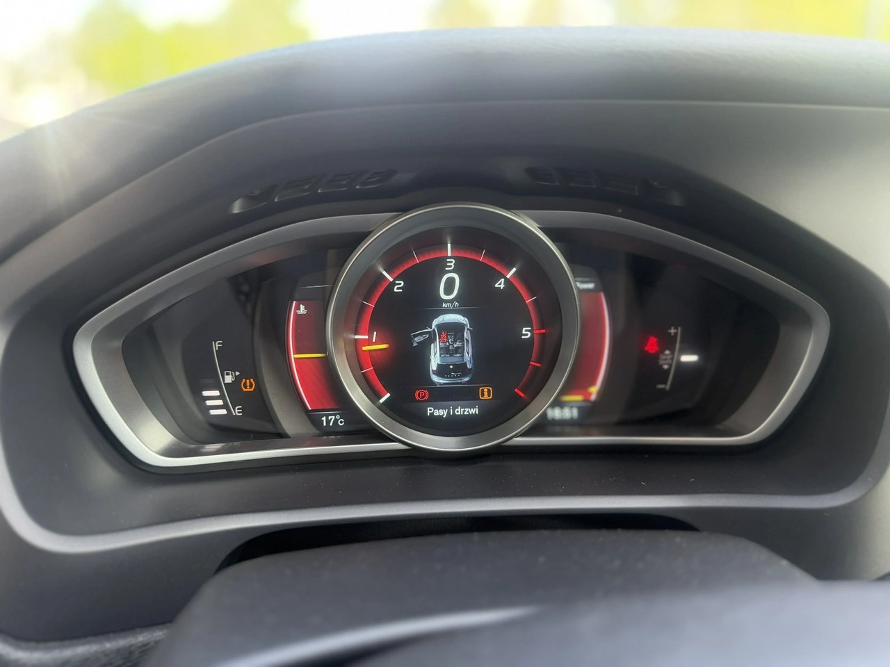 Volvo V40 - Zdjęcie 18