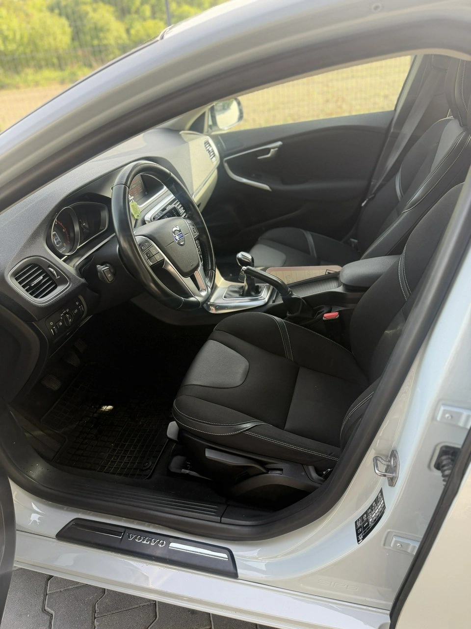 Volvo V40 - Zdjęcie 24