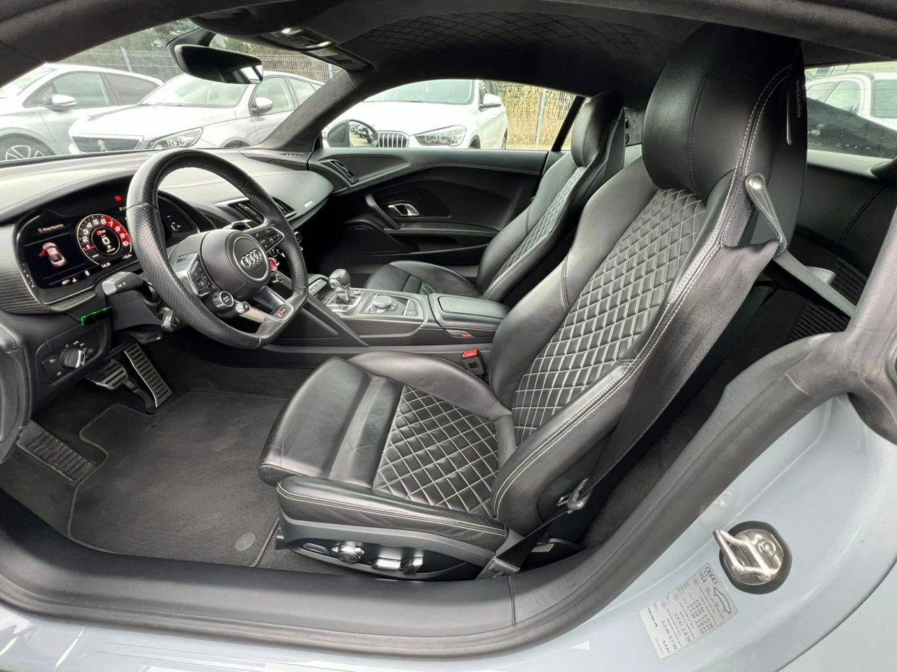 Audi R8 - Zdjęcie 11