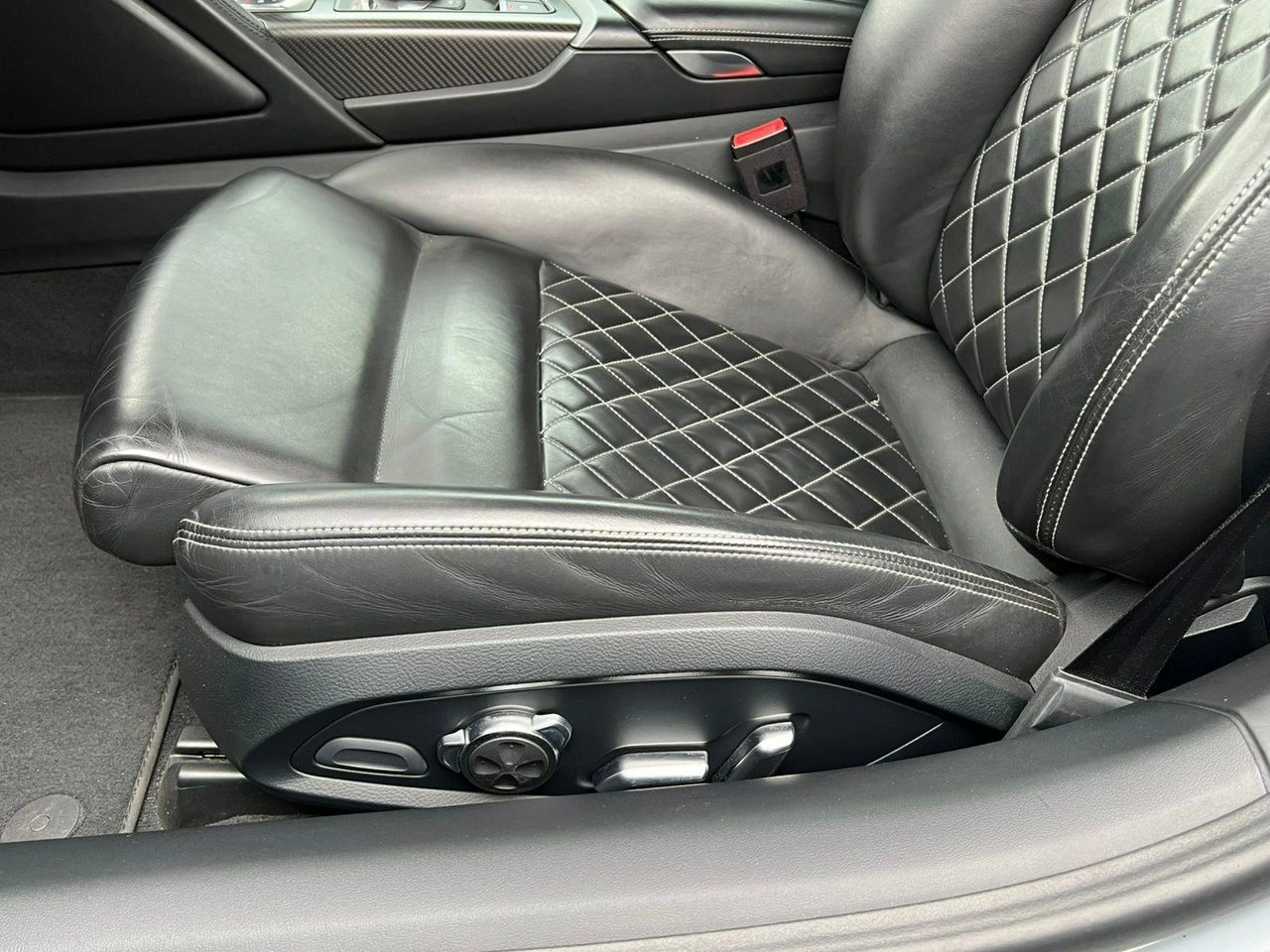 Audi R8 - Zdjęcie 12