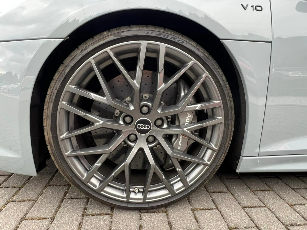 Audi R8 - Zdjęcie 3