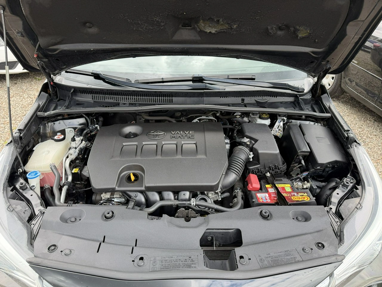 Toyota Avensis - Zdjęcie 17