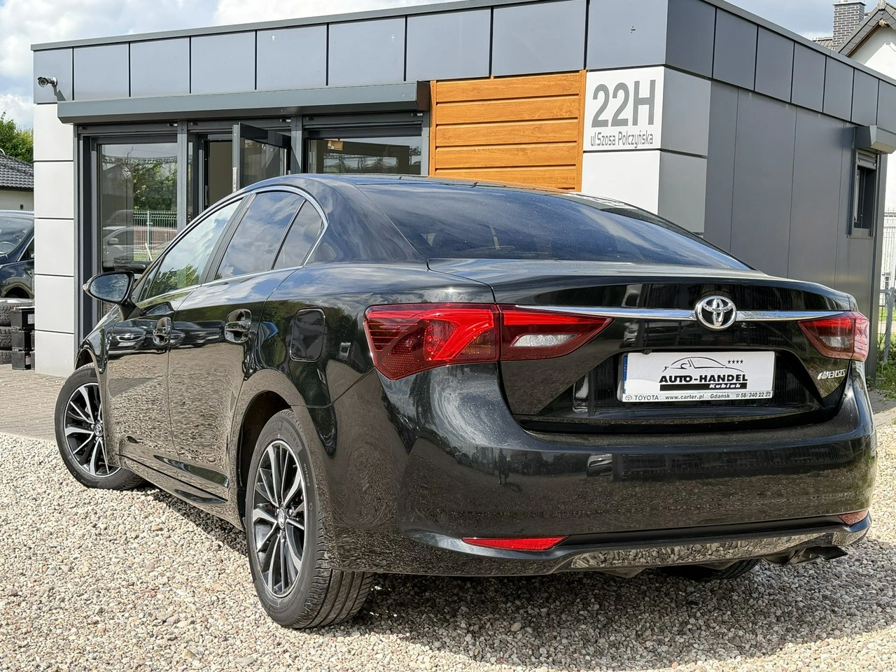 Toyota Avensis - Zdjęcie 5