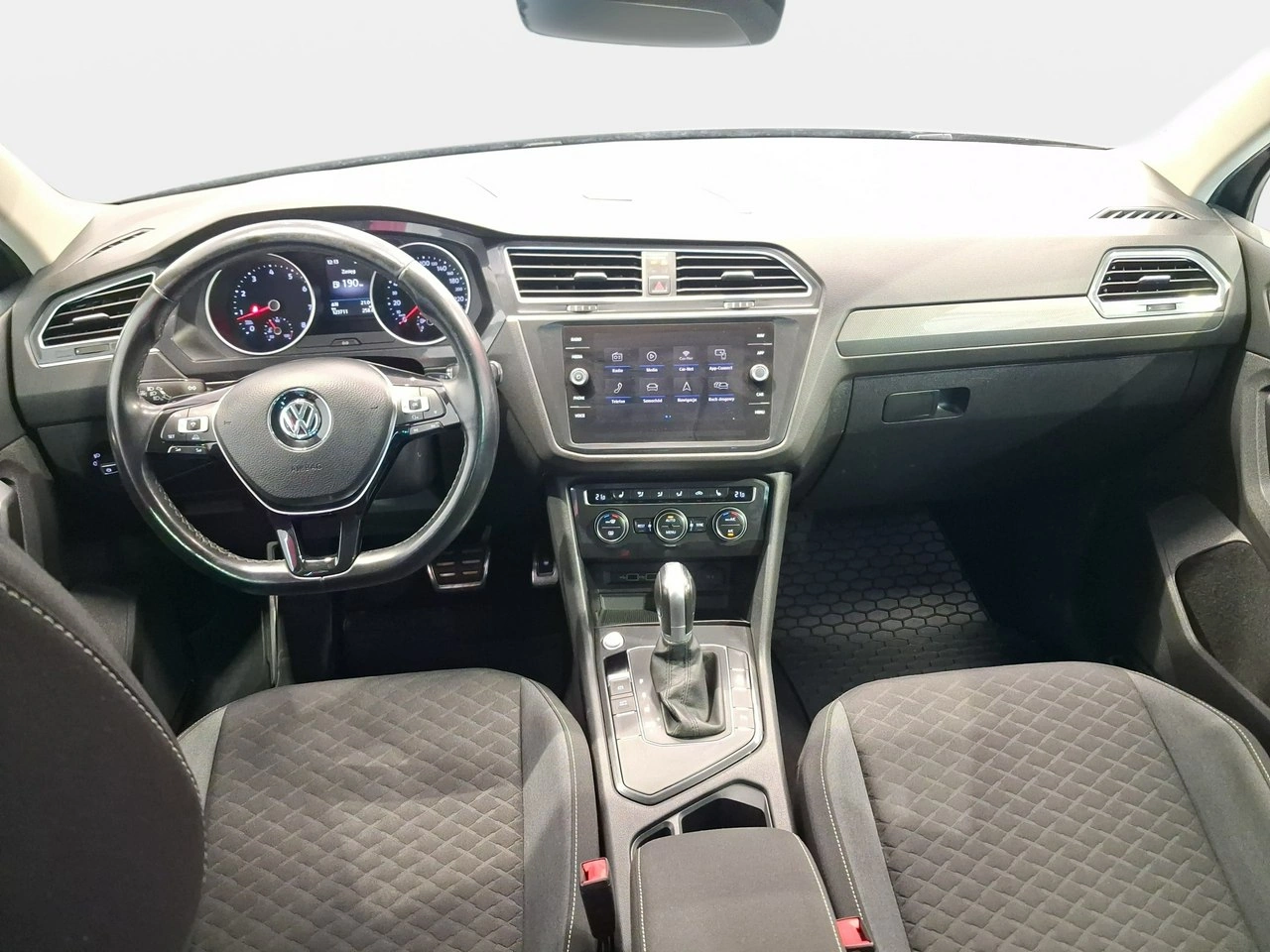 Volkswagen Tiguan - Zdjęcie 13