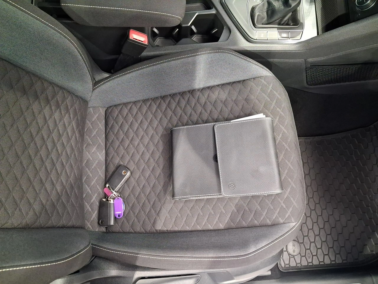 Volkswagen Tiguan - Zdjęcie 23