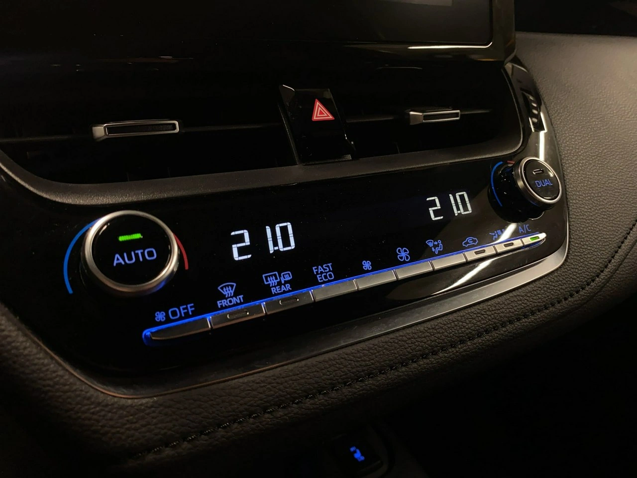 Toyota Corolla - Zdjęcie 23