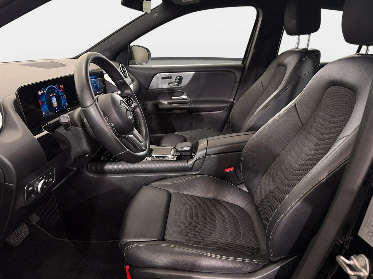 Mercedes GLA 200 - Zdjęcie 11