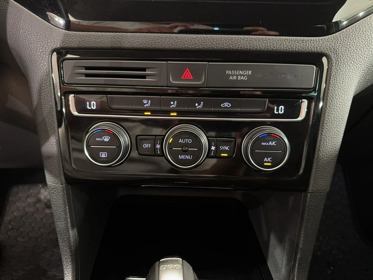 Volkswagen Golf Sportsvan - Zdjęcie 23
