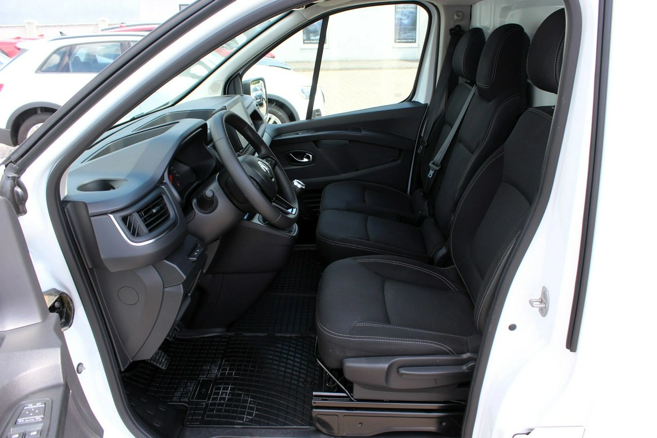 Renault Trafic - Zdjęcie 11