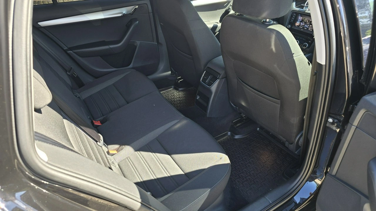 Skoda Octavia - Zdjęcie 10