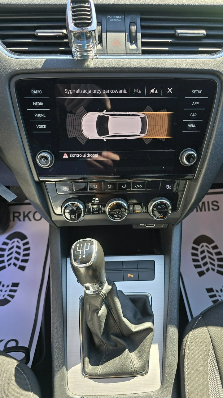 Skoda Octavia - Zdjęcie 17