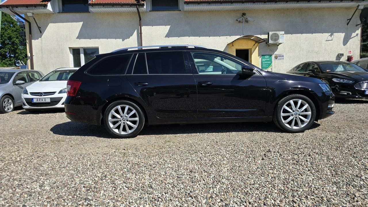 Skoda Octavia - Zdjęcie 6