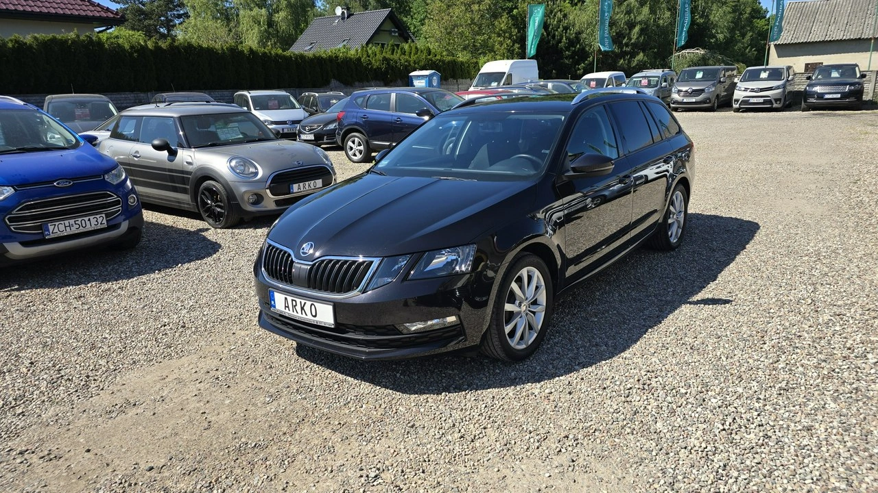 Skoda Octavia - Zdjęcie 2
