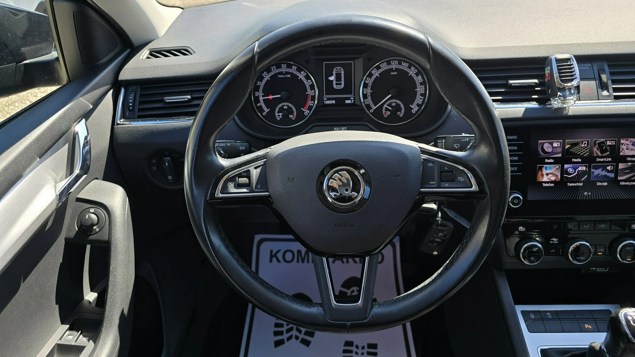 Skoda Octavia - Zdjęcie 8