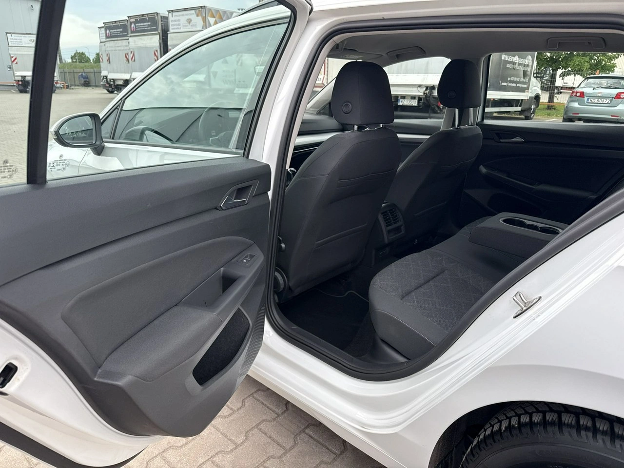 Volkswagen Golf - Zdjęcie 13
