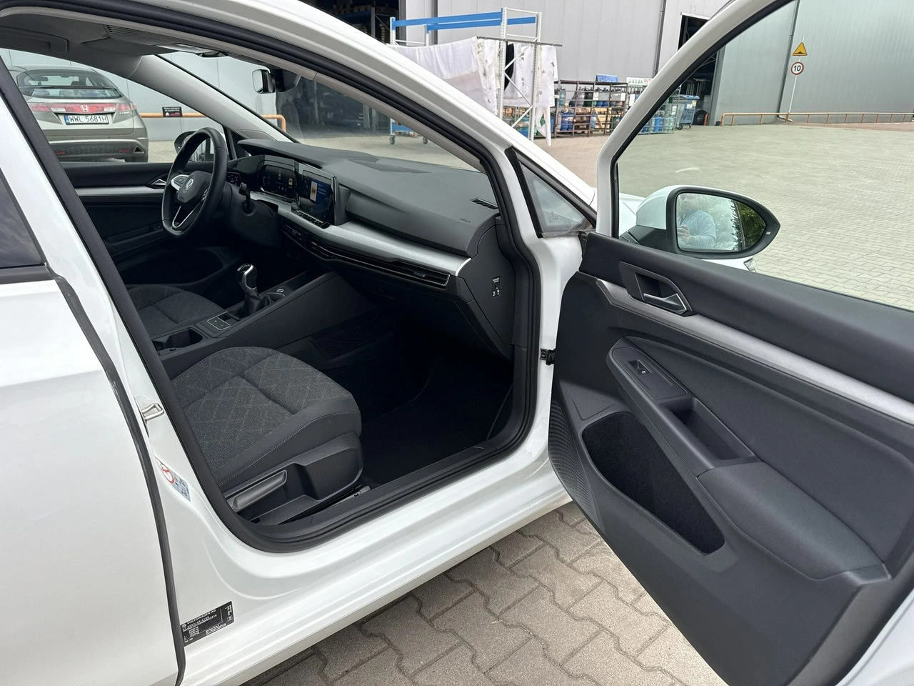 Volkswagen Golf - Zdjęcie 18