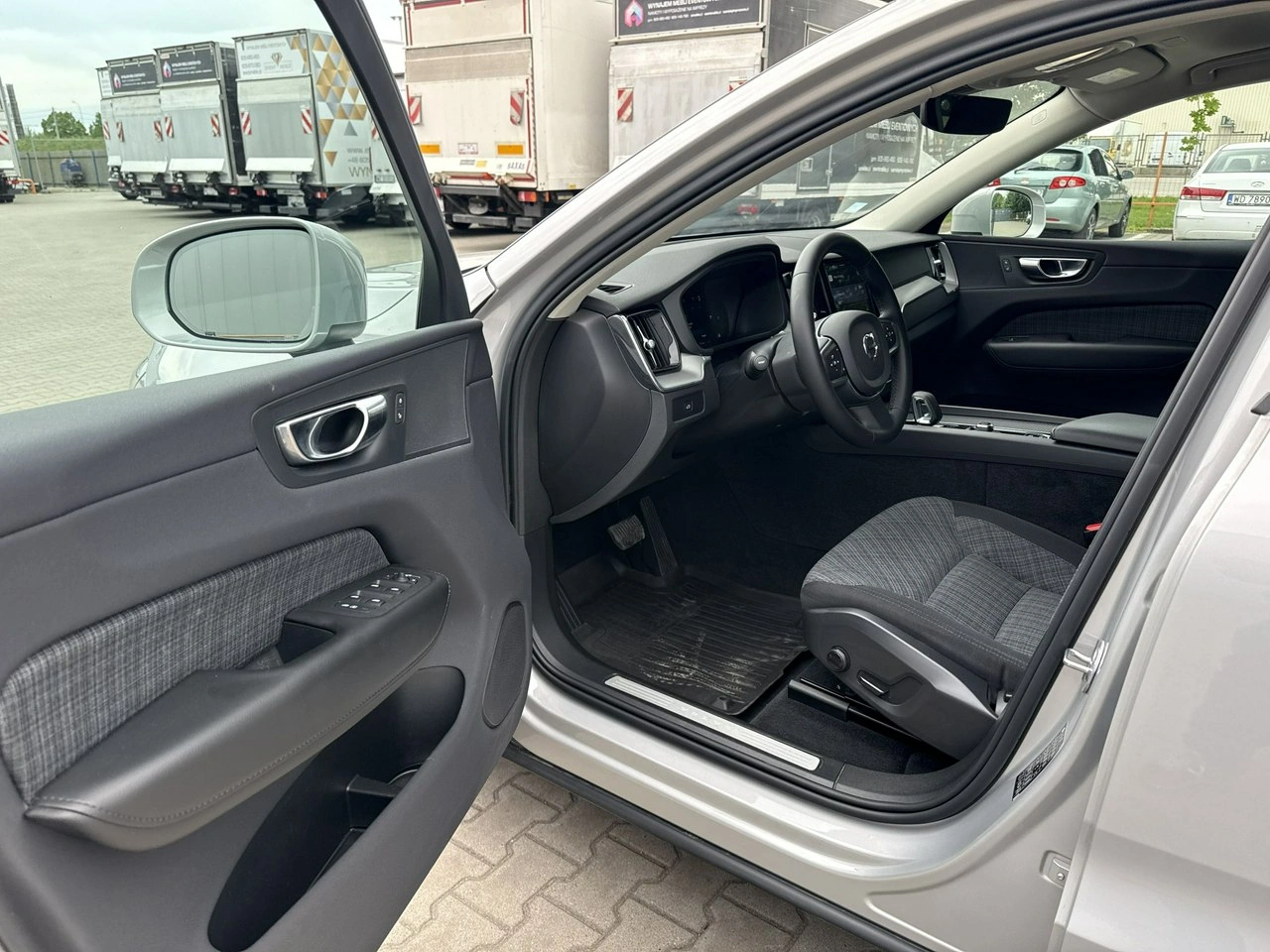 Volvo XC 60 - Zdjęcie 9