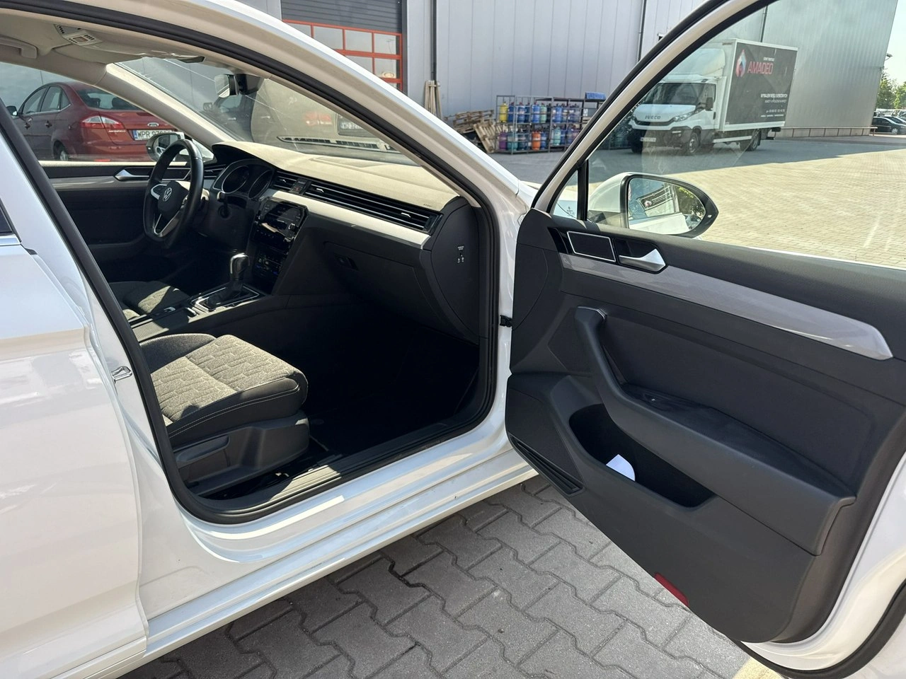 Volkswagen Passat - Zdjęcie 18