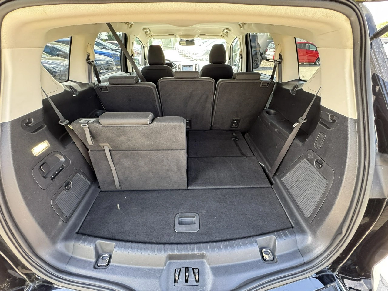 Ford S-Max - Zdjęcie 32