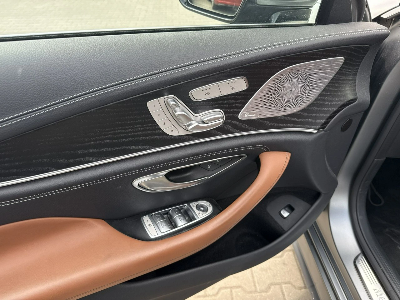 Mercedes CLS 300 - Zdjęcie 11