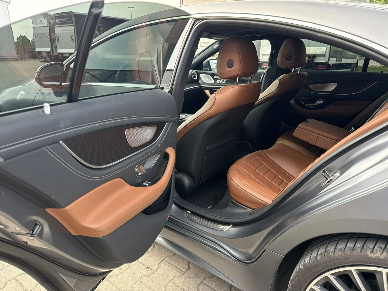 Mercedes CLS 300 - Zdjęcie 13
