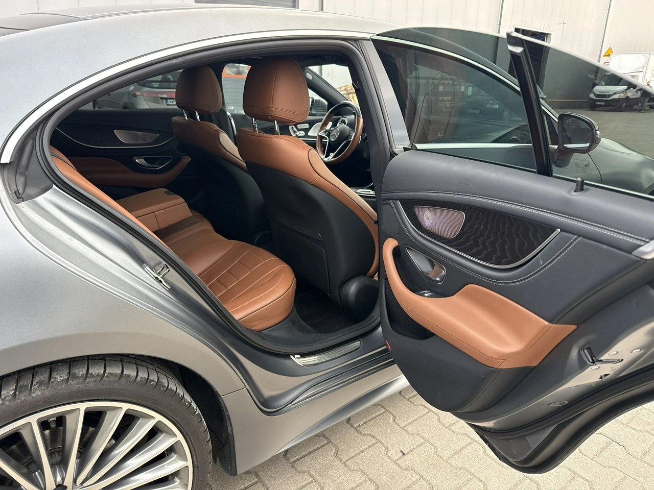 Mercedes CLS 300 - Zdjęcie 17