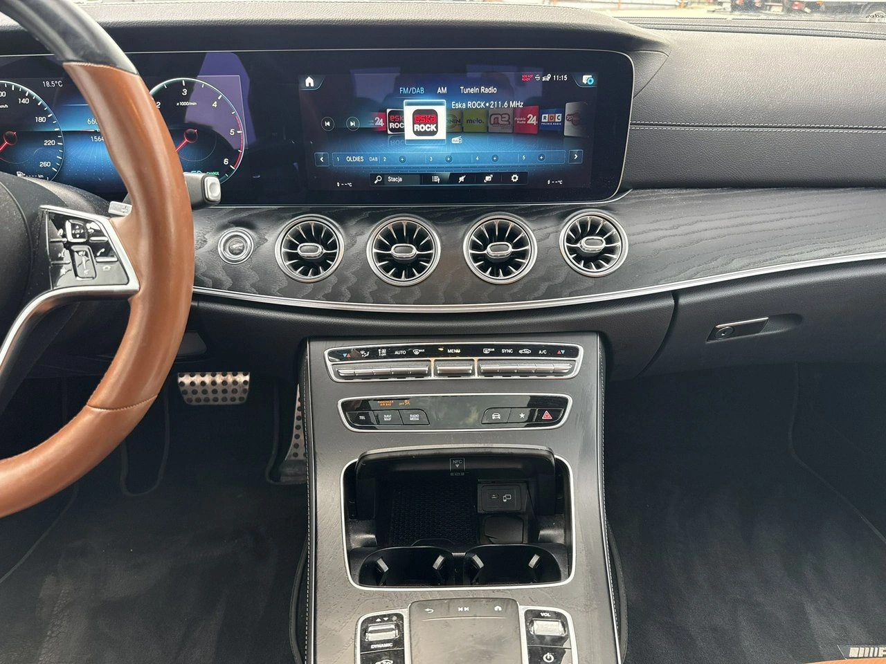 Mercedes CLS 300 - Zdjęcie 24