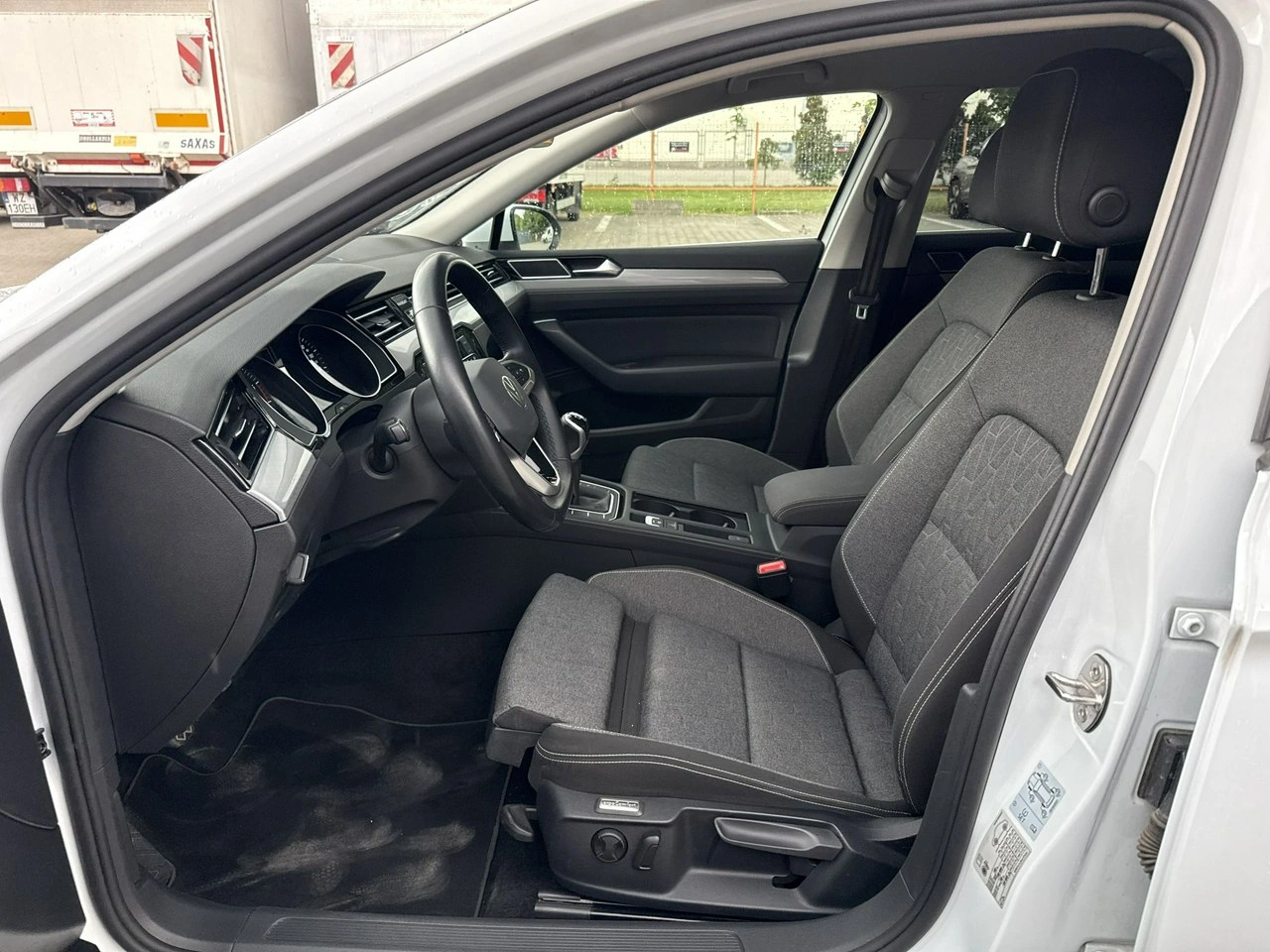 Volkswagen Passat - Zdjęcie 10