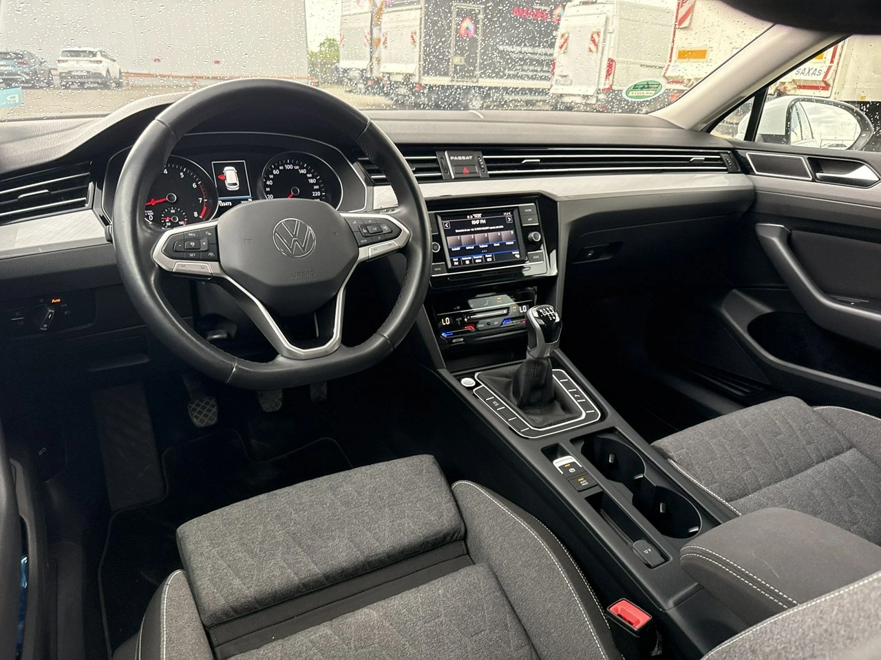 Volkswagen Passat - Zdjęcie 12