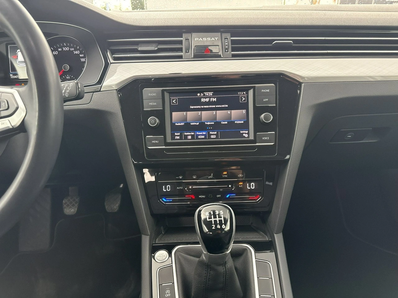 Volkswagen Passat - Zdjęcie 22