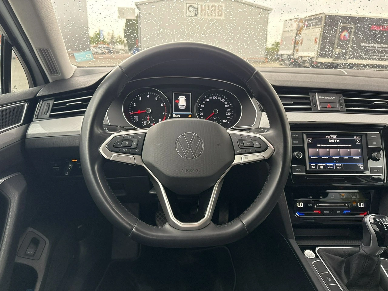 Volkswagen Passat - Zdjęcie 24