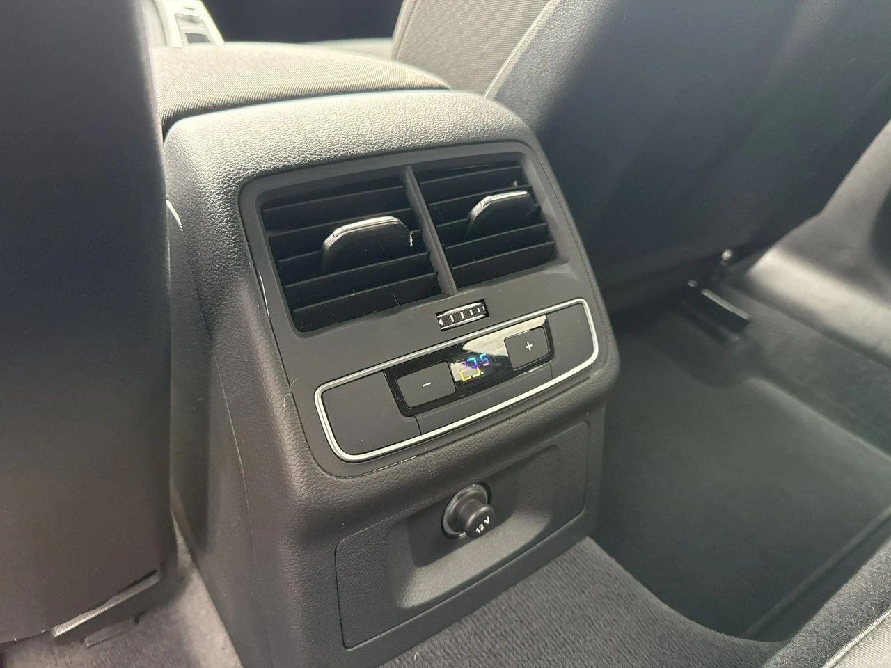 Audi A4 - Zdjęcie 13