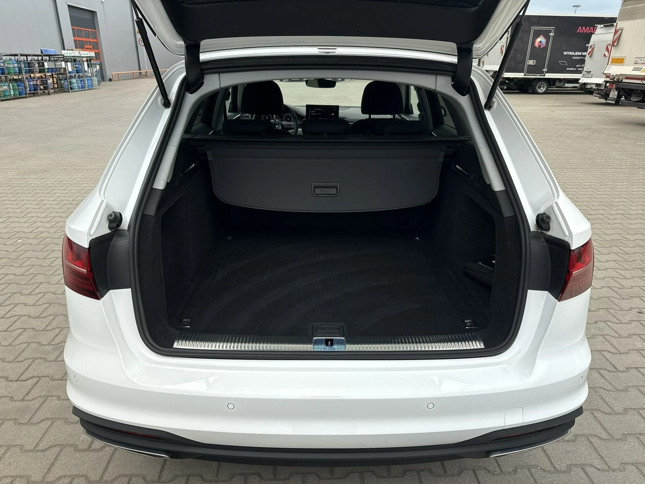 Audi A4 - Zdjęcie 16