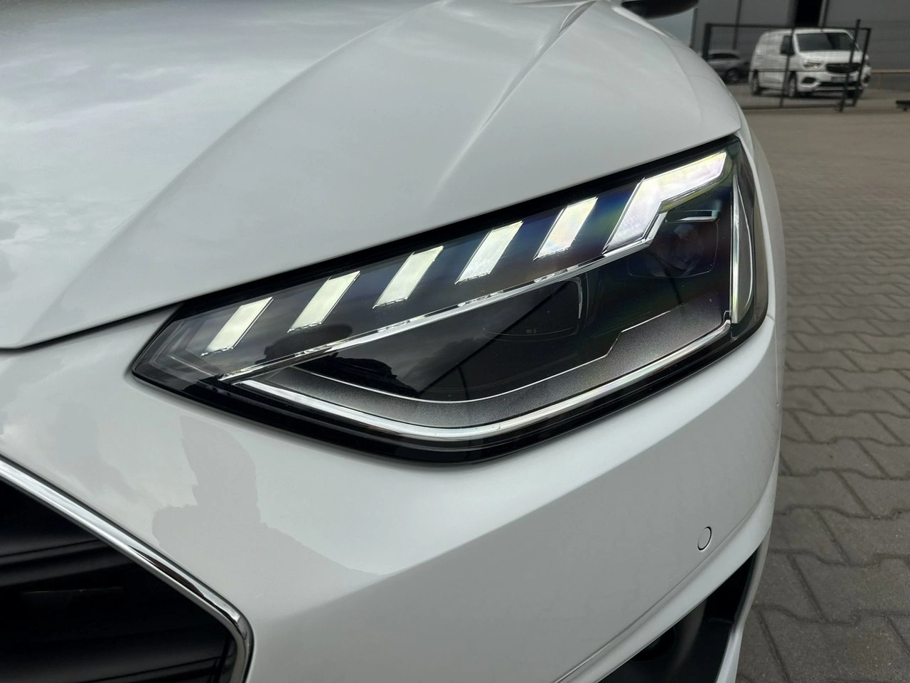 Audi A4 - Zdjęcie 8