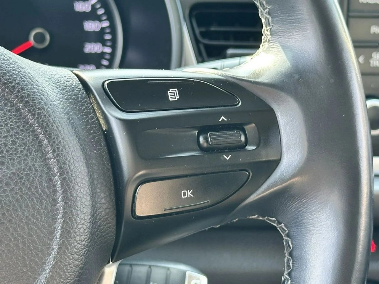 Kia Rio - Zdjęcie 21