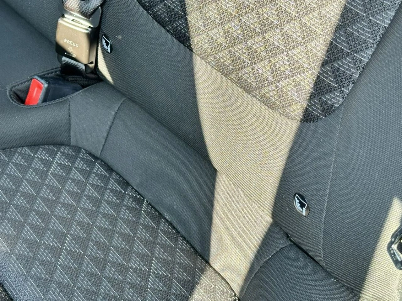 Kia Rio - Zdjęcie 39