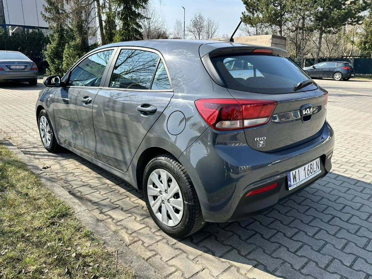 Kia Rio - Zdjęcie 4