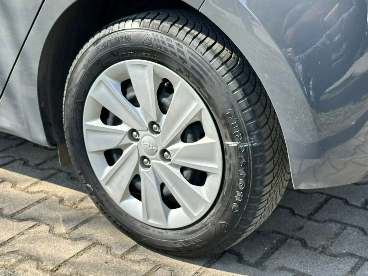 Kia Rio - Zdjęcie 9
