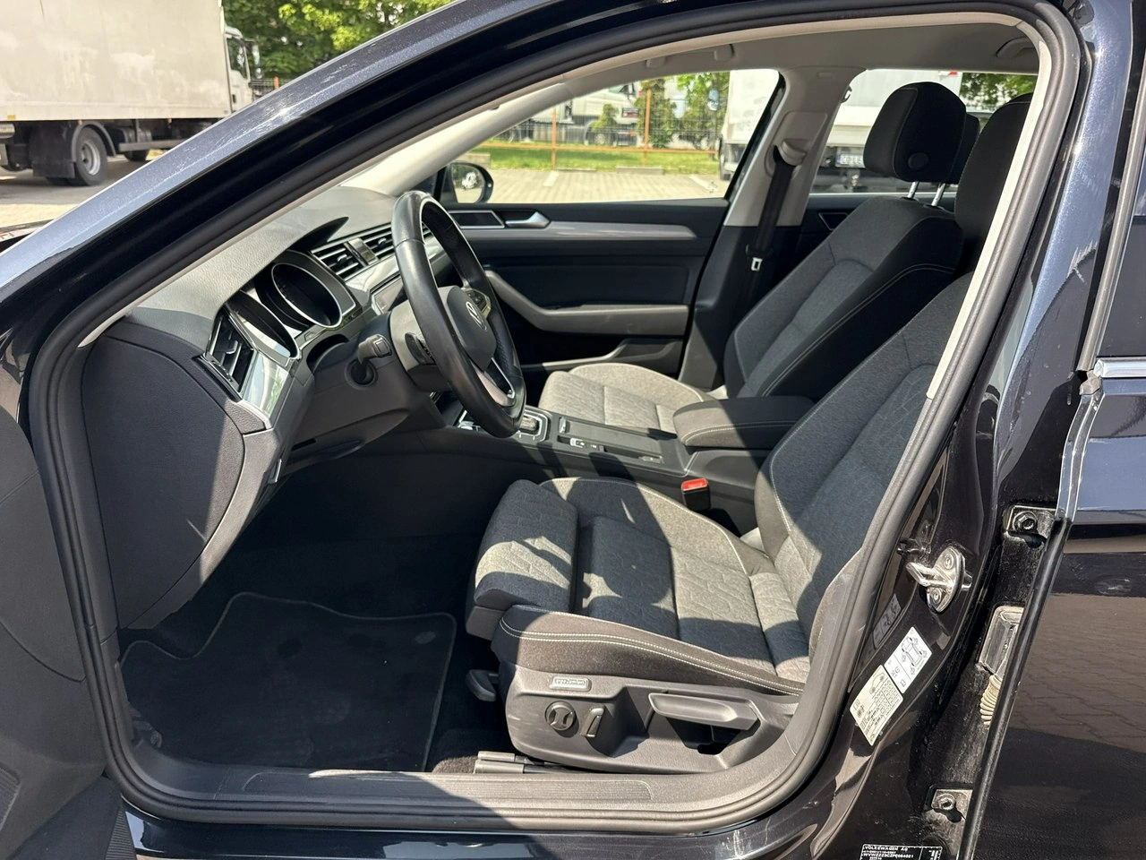 Volkswagen Passat - Zdjęcie 10